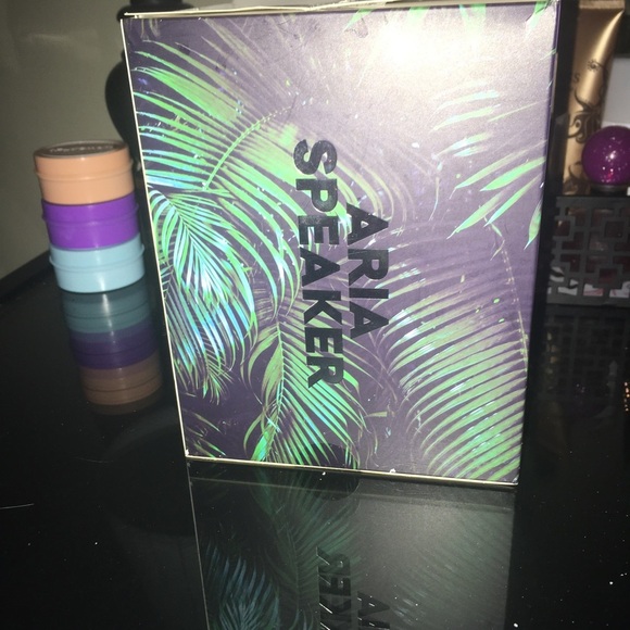 speaker - Picture 2 of 4